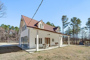 Spacious Lexington Home w/ Fire Pit: Hunt & Fish!