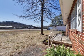 Peaceful Trenton Home w/ Patio Near Hiking!