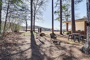 Peaceful Trenton Home w/ Patio Near Hiking!