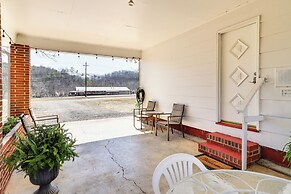 Peaceful Trenton Home w/ Patio Near Hiking!