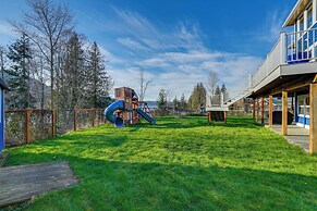 Stunning Mount Vernon Home w/ Big Lake Views!