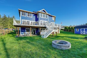 Stunning Mount Vernon Home w/ Big Lake Views!