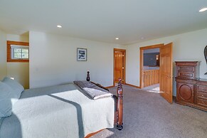 Stunning Mount Vernon Home w/ Big Lake Views!