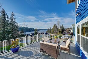 Stunning Mount Vernon Home w/ Big Lake Views!