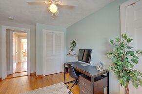 Sunny Newbury Apartment, 6 Mi to Market Square!