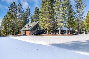 Westwood Cabin: Lake Almanor Across the Street!