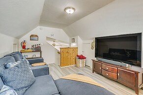 Cozy Cabin w/ Deck - 2 Mi to Bear Mountain Resort!