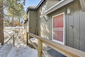 Cozy Cabin w/ Deck - 2 Mi to Bear Mountain Resort!