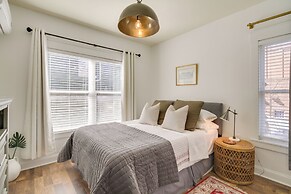 Walkable Lynchburg Condo w/ Private Balcony