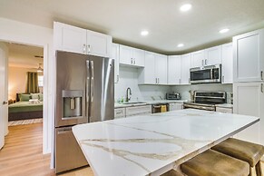 Home w/ Screened Porch, Near Weeki Wachee Springs!