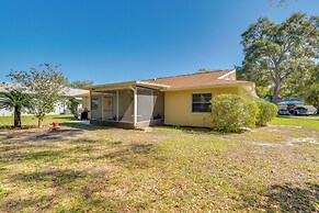 Home w/ Screened Porch, Near Weeki Wachee Springs!