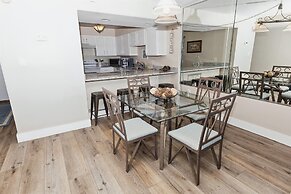 Beach House 305b 1 Bedroom Condo by RedAwning