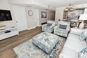 Beach House 305b 1 Bedroom Condo by RedAwning