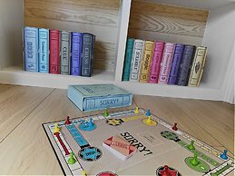 Mountain Vista 3 Bedroom Chalet by RedAwning