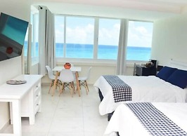 Oceanfront Studio Magnificent Views