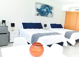 Oceanfront Studio Magnificent Views