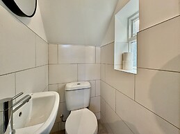 Sandringham House Serene Escape Cottage