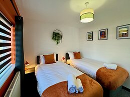 Sandringham House Serene Escape Cottage