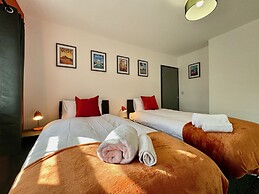 Sandringham House Serene Escape Cottage