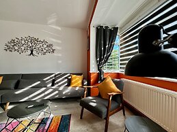 Sandringham House Serene Escape Cottage