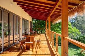 Niketh Villa Komari Arugambay