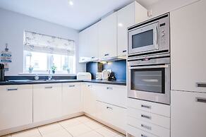 The Beachhouse - 2 Bed Townhouse - Saundersfoot