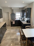 us Embassy and Nine Elms