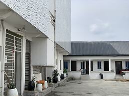 New Travellers Lodge