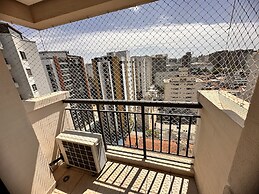 Elegante Flat de Um Quarto em Moema