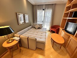 Elegante Flat de Um Quarto em Moema