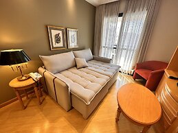 Elegante Flat de Um Quarto em Moema