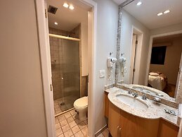 Elegante Flat de Um Quarto em Moema