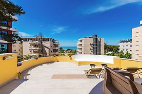 Mabel - The Rooftop Experience