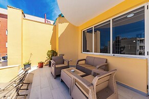 Mabel - The Rooftop Experience