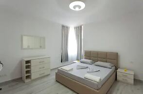 Mabel - The Rooftop Experience