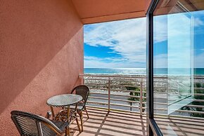 Palm Beach Club 3-235