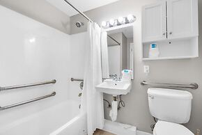 Summerwind Center 1304