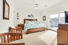 Portside Villas Unit 17 - Beach Life