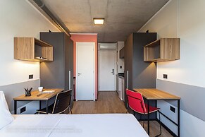 Caza Noz - Studios com ótima estrutura e área comum próximo da USP e B