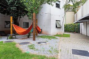 Caza Noz - Studios com ótima estrutura e área comum próximo da USP e B