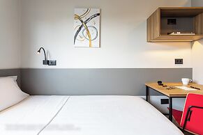 Caza Noz - Studios com ótima estrutura e área comum próximo da USP e B