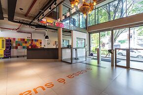 Caza Noz - Studios com ótima estrutura e área comum próximo da USP e B