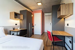 Caza Noz - Studios com ótima estrutura e área comum próximo da USP e B