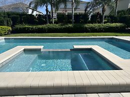 Luxury 9BD Encore Pool Summerkitchen