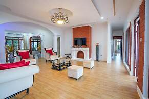 Sprunger Avenue-Tulia Homes