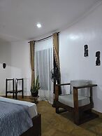 Sprunger Avenue-Tulia Homes