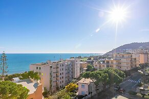 Sofy Apartment- Sea View & Private Parking