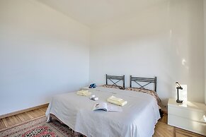 Sofy Apartment- Sea View & Private Parking