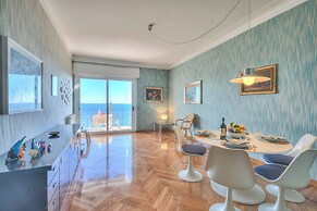 Sofy Apartment- Sea View & Private Parking
