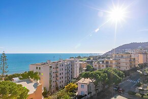 Sofy Apartment- Sea View & Private Parking
